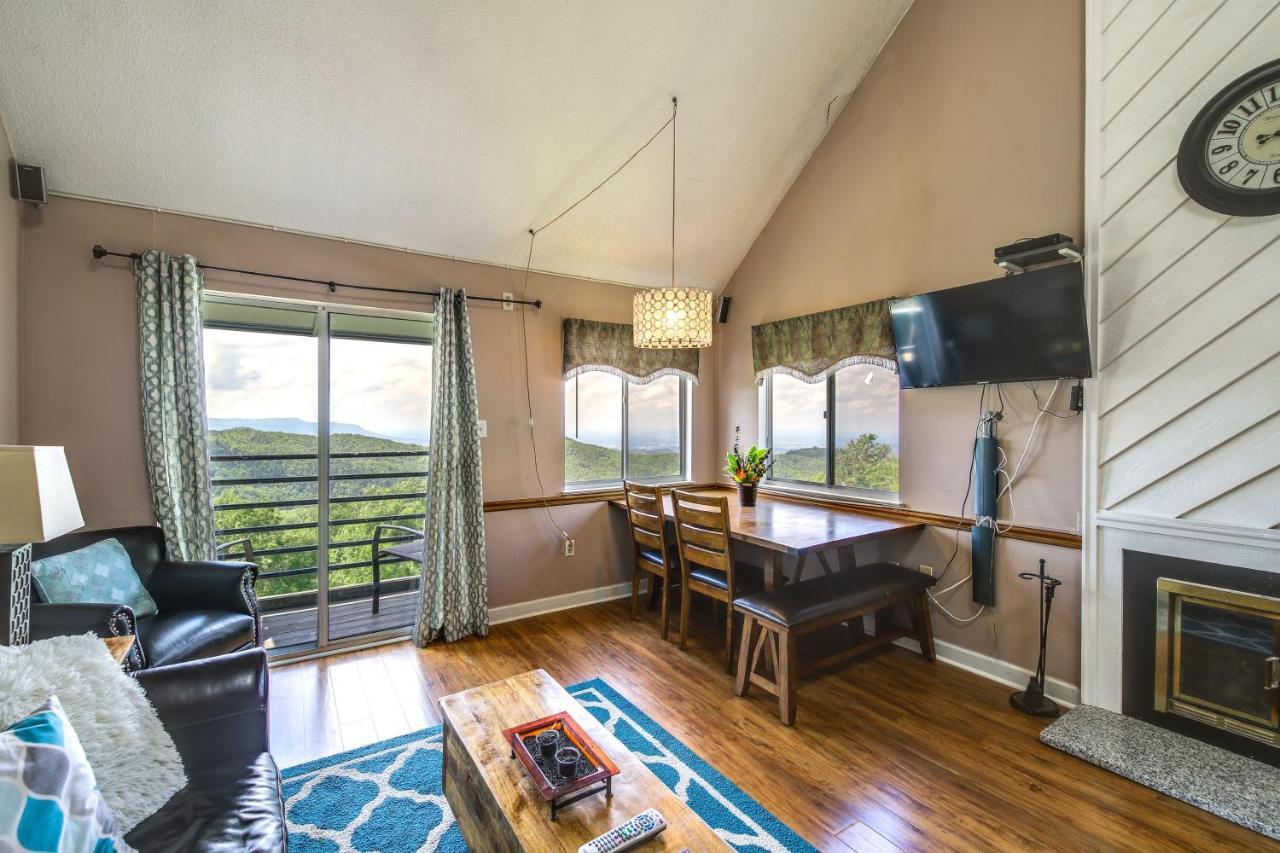 Gatlinburg Mountaintop Condo With Balcony And Views! Exteriör bild