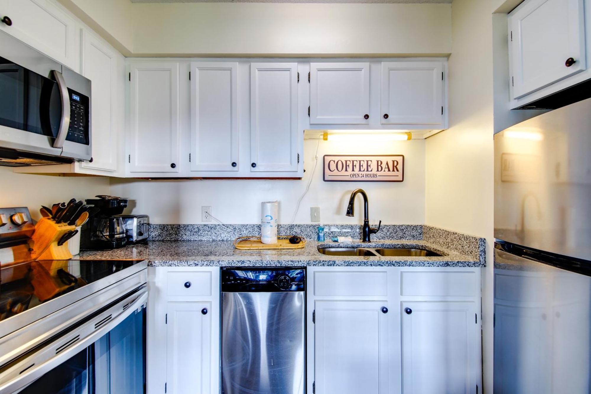 Gatlinburg Mountaintop Condo With Balcony And Views! Exteriör bild