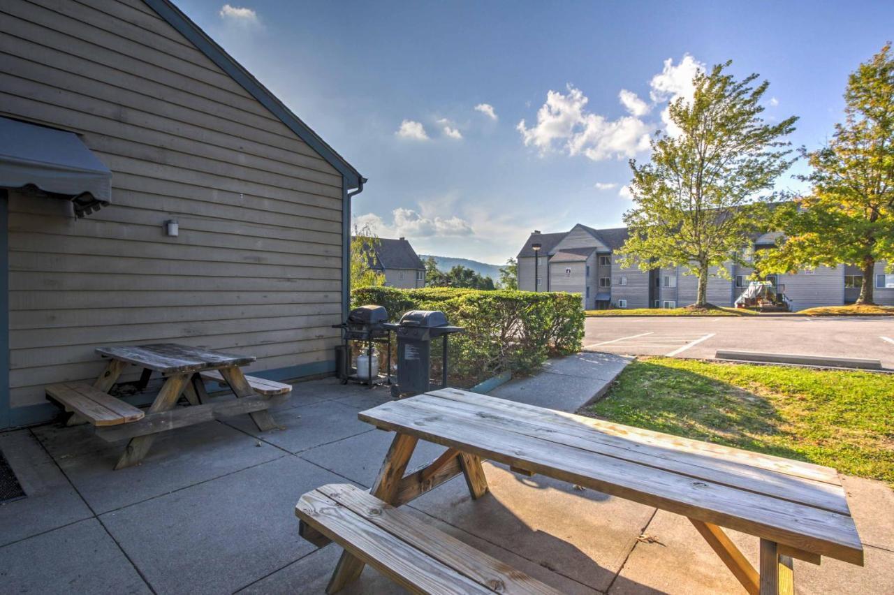 Gatlinburg Mountaintop Condo With Balcony And Views! Exteriör bild